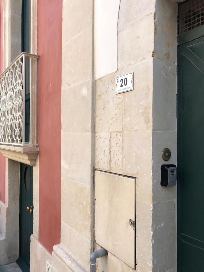 La Torre Antica Dimora Διαμέρισμα Giuggianello Εξωτερικό φωτογραφία